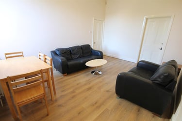 4 bed flat, Claremont Road, Spital Tongues, Newcastle, NE24AN - Image 2